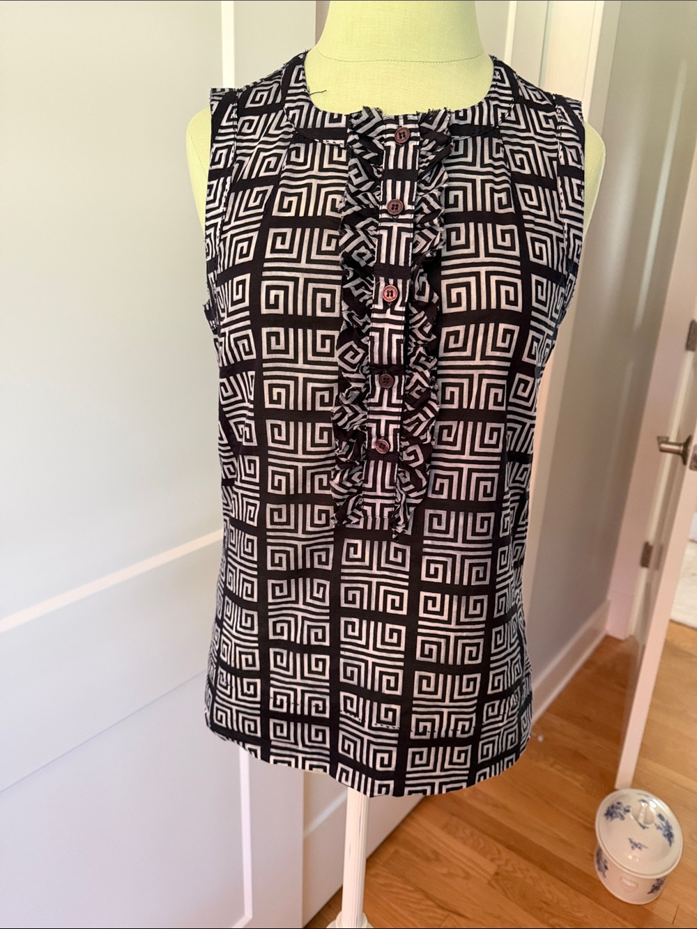Tory Burch Black & White Geometric Ruffle-Front Sleeveless Camisole